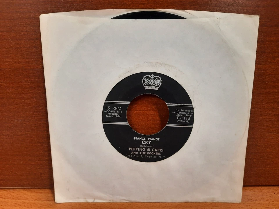 45 / Peppino di Capri And The Rockers / 1967 / Cry / My Blue Heaven Foto 1 de 1