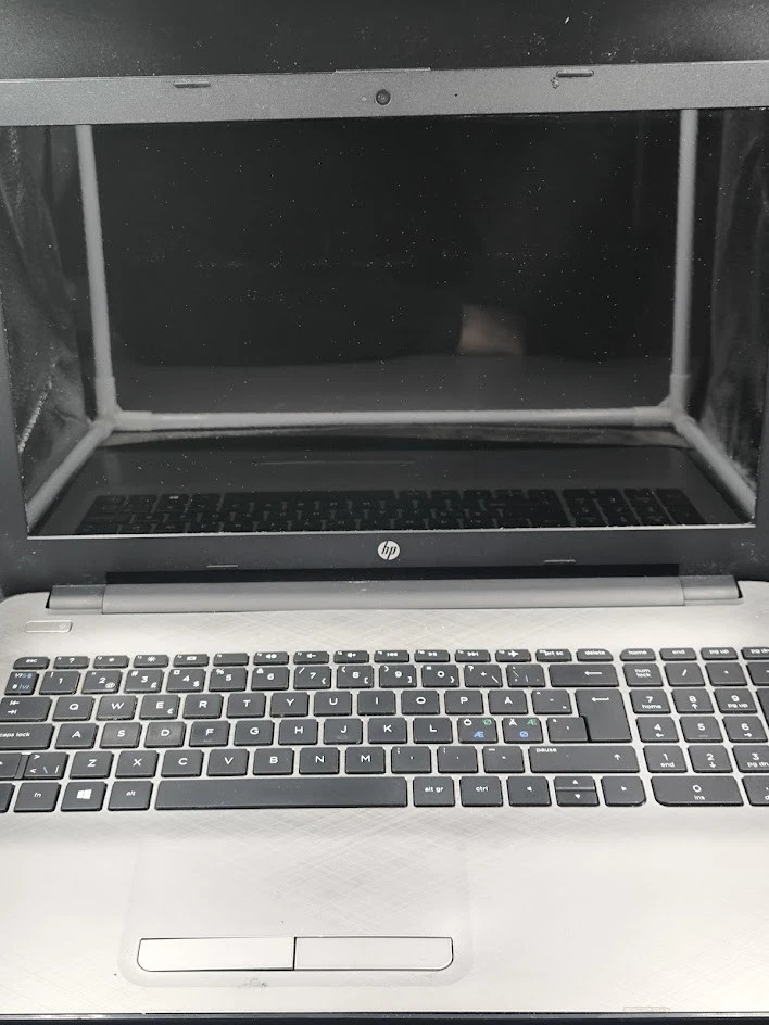 HP Notebook 15-af101no - AMD A8 8GB RAM No SSD Cosmetic Wear - Image 1 of 4