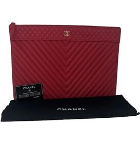 Chanel CC Chevron Large Caviar O Case Red Large Clutch Pouch Hand Bag