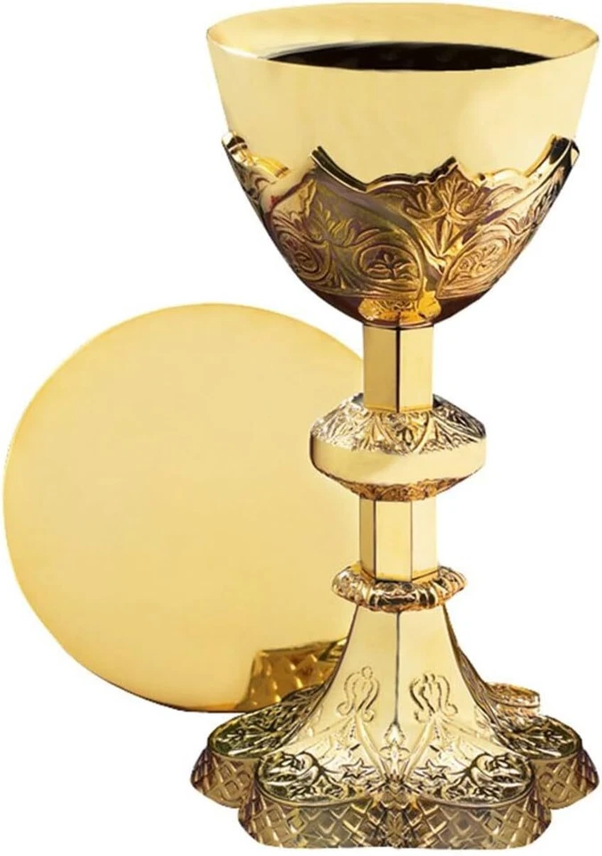 CREATIVE BRANDS Vine Embossed Chalice and Paten Set, Brass