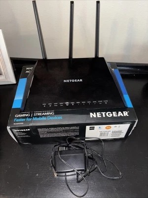 NETGEAR Nighthawk AC2600 Smart WiFi Router (R7450) - Image 1 of 4