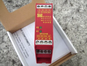 Nuevo módulo de relé de monitoreo de seguridad Omron / STI SR103AM01 / SR103AM / 44510-1031 - Imagen 1 de 4