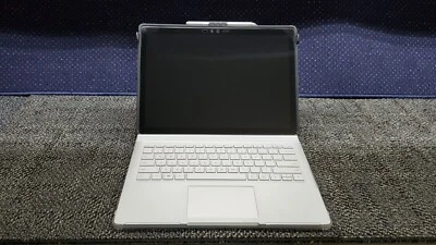 Microsoft Surface Book 13,5 pulgadas (1 TB, Intel i7-6600U, 2,6 GHz, 16 GB) con estuche Foto 1 de 4