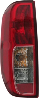 Conjunto de luz trasera izquierda TYC 11-6096-00 para Nissan Frontier 2005-2014 Foto 1 de 2