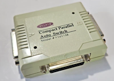 Belkin F1U115E Compact Parallel Auto Switch 3 Port - Image 1 of 4