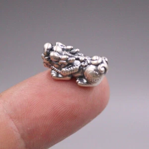 Colgante de Plata Fina Pura 999 Mujer Hombre Dragón Arco-Nudo Pixiu Accesorio 17*9mm/1g - Imagen 1 de 5