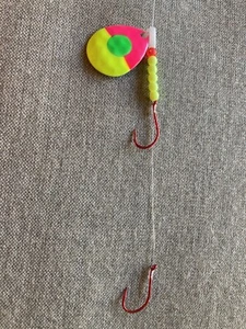 SAVAGE STRIKE SPINNERS - Walleye - Spinner And Worm Harness - 2 Pack - Picture 1 of 2