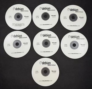 Debian GNU / Linux 'Woody' 3.0r2 i386 (7) CD Lot - Picture 1 of 1