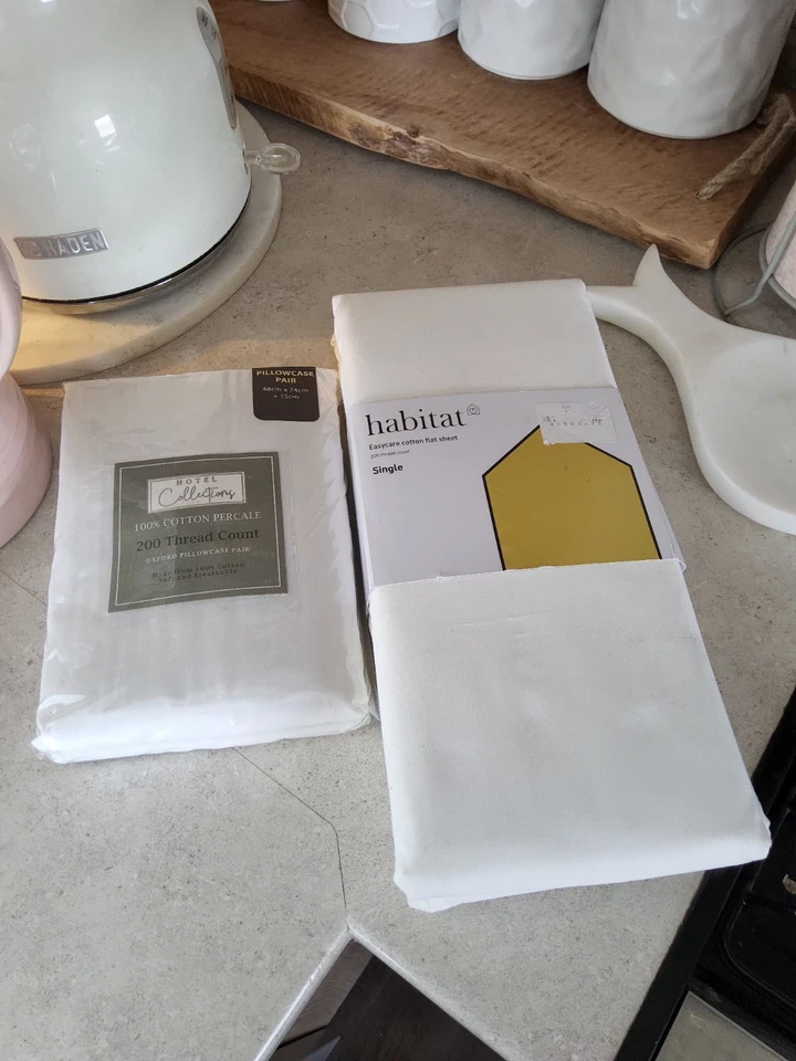 Sábana bajera blanca plana individual Habitat y par de 2 fundas de almohada blancas de hotel nuevas ver fotos Foto 1 de 4