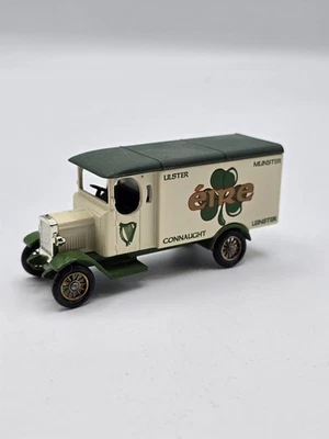 LLEDO #43026 SHAMROCK COLLECTION 1931 MORRIS VAN EIRE - Image 1 of 4