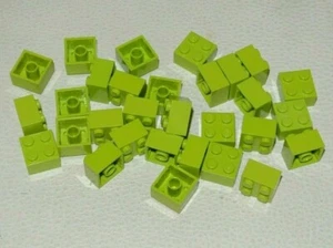 LEGO : lot 30x Brique 2 x 2 - Réf 3003 citron vert - Set 10674 5560 - Imagen 1 de 1