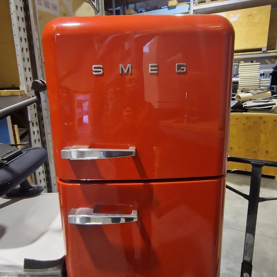 Retro SMEG Kühlschrank in Rot - zur Abholung - Bild 1 von 4