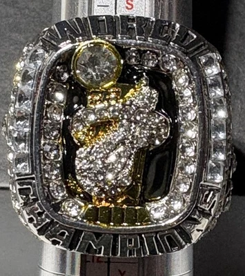Anillo de campeonato de la NBA Miami Heat 2012 réplica Lebron James (R70) Foto 1 de 4