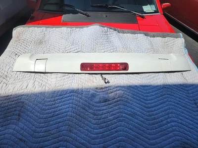 Tercera luz de freno para alerón puerta levadiza Honda Pilot 2009-2015 OEM blanco NH603P Foto 1 de 4