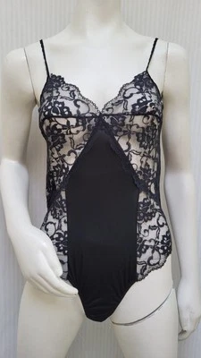 Lencería mameluco de peluche de encaje de nailon negro Undercover wear vintage - Talla S - Usada en Excelente Condición Foto 1 de 4