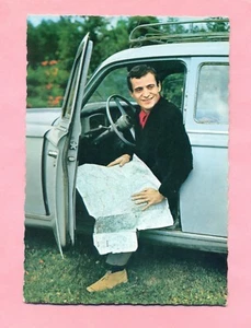 FANTASY - JUNGER MANN - PEUGEOT 403 und STRASSENKARTE MICHELIN - - Bild 1 von 1