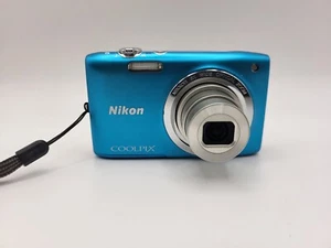 Nikon Coolpix S2700 ✅️ Getestet - Blau 💙 16MP  Top Zustand- Inkl. Akku Usw. - Imagen 1 de 13