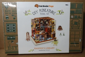 (FAT BRAIN TOYS) DIY MINIATURE MODEL KIT (HARPER'S LIBRARY) 2021 NEW!!! - Picture 1 of 2