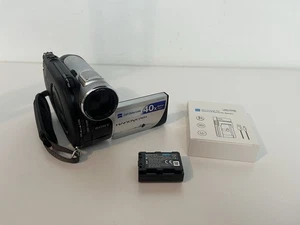 Sony Handycam DCR-DVD608E Video Camera Camcorder + Battery + Charger - TESTED - Picture 1 of 8