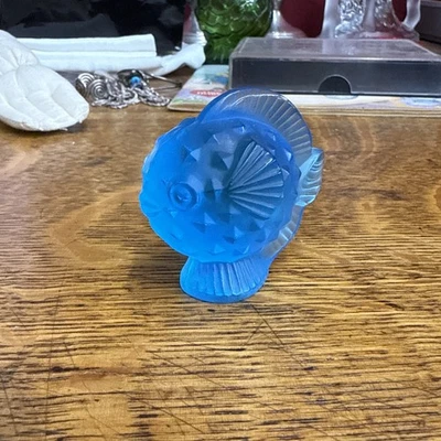 Impresionante LALIQUE Francia AZUL CLARO Cristal PECES GLOBO Arte Vidrio ESCULTURA Foto 1 de 4