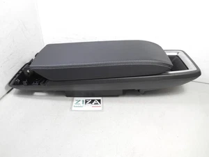 Reposabrazos túnel central Renault Megane E-Tech 2023 - Imagen 1 de 10