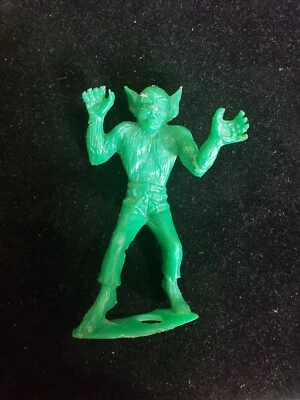 M.P.C. Figura de juguete The Wolf Man refundida 60 mm monstruo de película años 90 2,5" L Foto 1 de 4