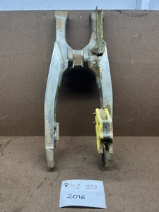 ♻️ Suzuki Rmz 250 2016 Rear Swing Arm - Picture 1 of 8