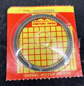 RR@4.14 New Oem Suzuki Piston Ring Set Part # 12140-49001 - Foto 1 di 4