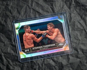 2024 - TOPPS CHROME UFC - PRIZM REFRAKTOR - STEPHEN THOMPSON - Bild 1 von 2