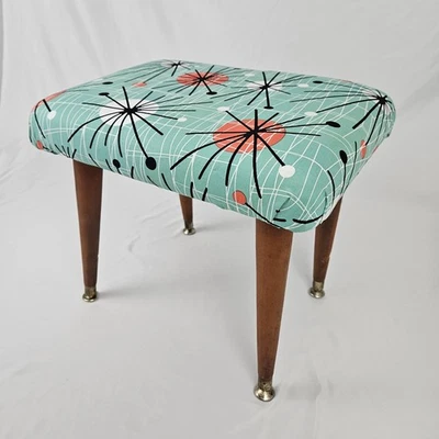 Reposapiés atómico vintage taburete otomano retro patas cónicas MCM mediados de siglo  Foto 1 de 4