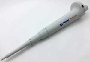Eppendorf Reference 2000 Adjustable Pipette 0.5-10µL | Cleaned + Calibrated - Picture 1 of 7