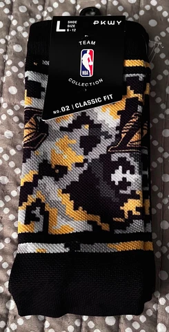 MEN'S PKWY NBA LOS ANGELES LAKERS TEAM COLLECTION CREW SOCKS-LARGE (6-12)-NWT! Cover