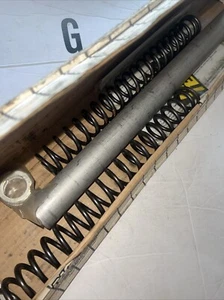 RACE TECH- FRSP-S373295 - Fork Springs ? 53.20 lb/in for Suzuki V-Strom 1000 6 - Picture 1 of 5