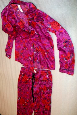 Gilligan & O’Malley Women’s size S Pajama Set Top & Pants Satin Floral - Image 1 of 4