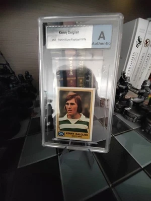 Kenny Dalglish Scotland Authentic Panini 1976 - Photo 1/4