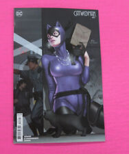 Catwoman # 63 B comic DC 2024  cardstock cover Inhyuk Lee