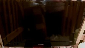 Samsung Series 4 UE32F4000 81,3 cm (32 Zoll) 720p HD LED LCD Fernseher - Bild 1 von 4