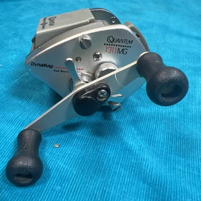 Vintage Quantum 1311 MG DynaMag Level Wind Fishing Reel - Image 1 of 4
