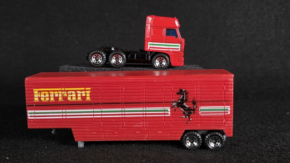 Matchbox Convoy CY24 DAF Box Car - Ferrari - Image 1 of 4
