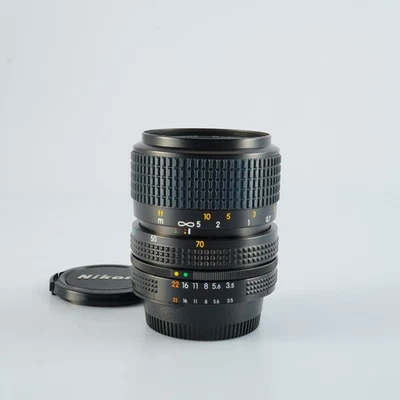 EXCELLENT Nikon Ai-S Zoom NIKKOR 35-70mm F/3.5-4.8 Zoom Lens - Image 1 of 4