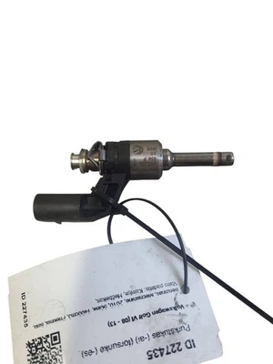 Inyector de combustible gasolina Volkswagen Golf VI 2010 03C906036F 90kW JUT227435 Foto 1 de 4