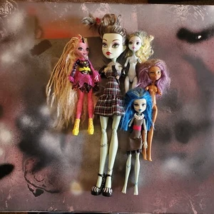 Monster High 2008 First Wave Frankie Stein Doll Black Elastics - Picture 1 of 6