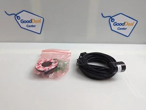 Hikvision DS-2CD6412FWD-L10 Cylindrical Shape Lens, 3.7mm - Picture 1 of 5