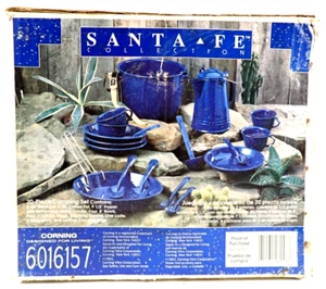VINTAGE CORNING SANTA-FE BLUE ENAMEL 19 PIECE CAMPING SET STILL PACKED & UNUSED - Picture 1 of 9