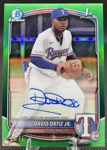 David Ortiz Jr. 2025 Bowman Chrome 1st Prospect refractor verde automático/99 Rangers - Imagen 1 de 2