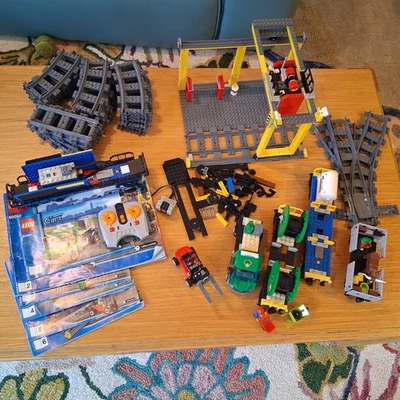Lego City set 60052 Train Set Incomplete w/ Instruction Manuals - Image 1 of 4