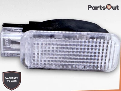 Luz de cortesía para salpicadero derecho Audi A7 Quattro 2012-2018 094741 OEM Foto 1 de 3