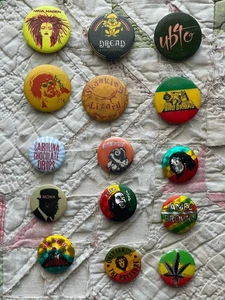 DE COLECCIÓN PIN BOTÓN BOB MARLEY PETER TOSH SKANKING LIZARD UB40 MONJE NINA HAGEN - Imagen 1 de 6