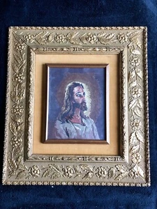 Antiguo punto de cruz de Jesucristo en marco dorado floral grabado ornamentado - Imagen 1 de 10