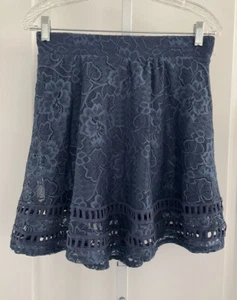 NWT Xhilaration Blue Floral Lace Detail Skirt Sz Small - Picture 1 of 4